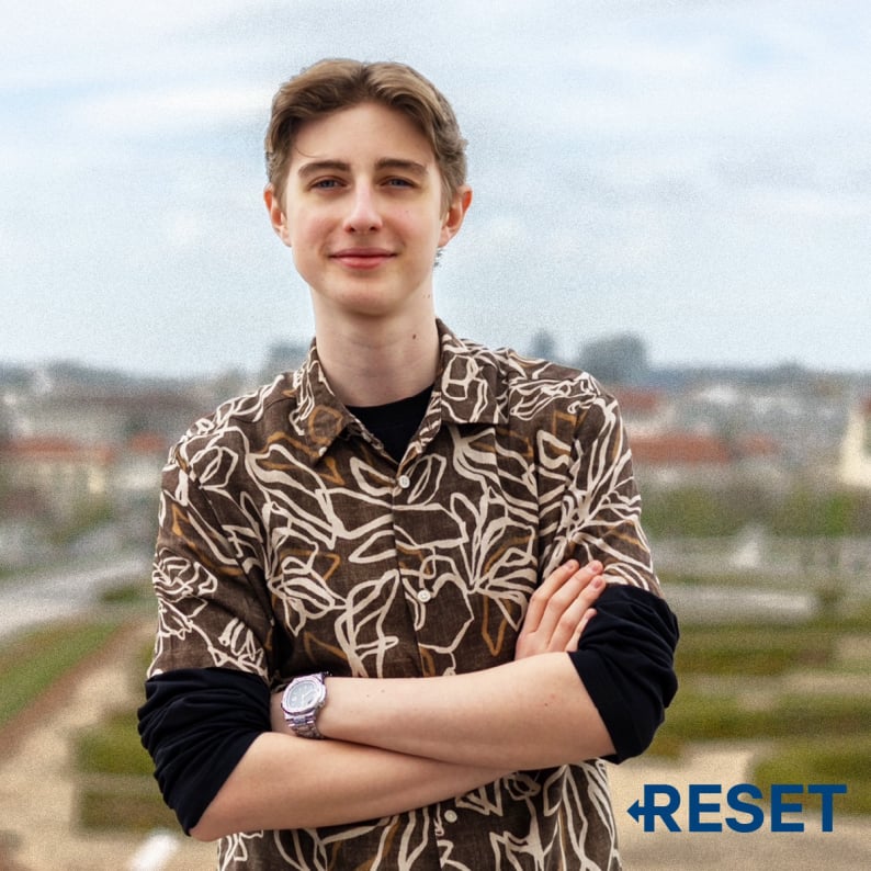 Aaron Garcia Schmied